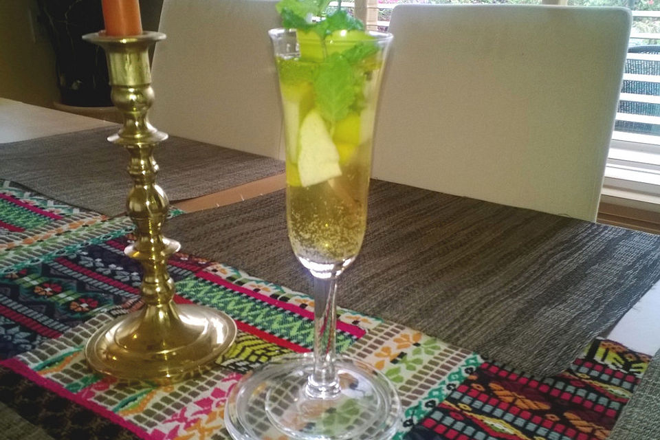 Apfel-Prosecco-Cocktail