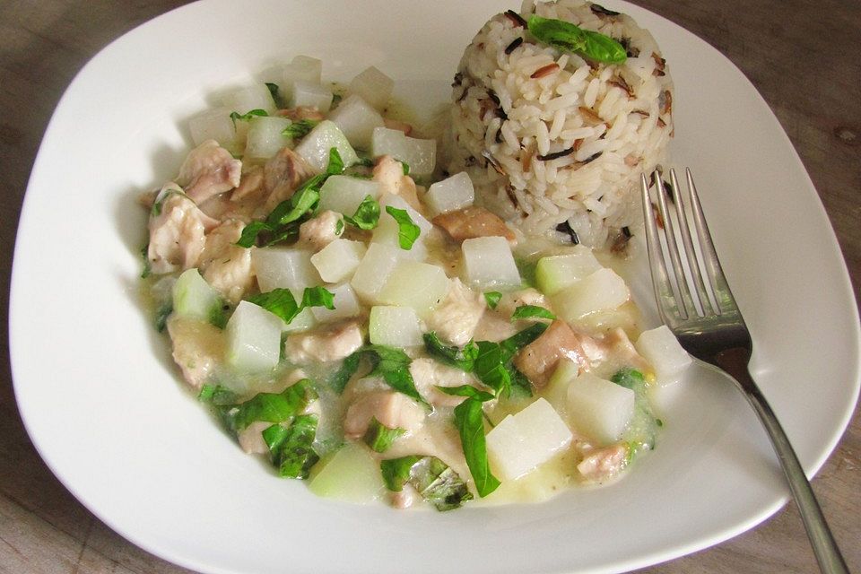 Lachswürfel mit Kohlrabi