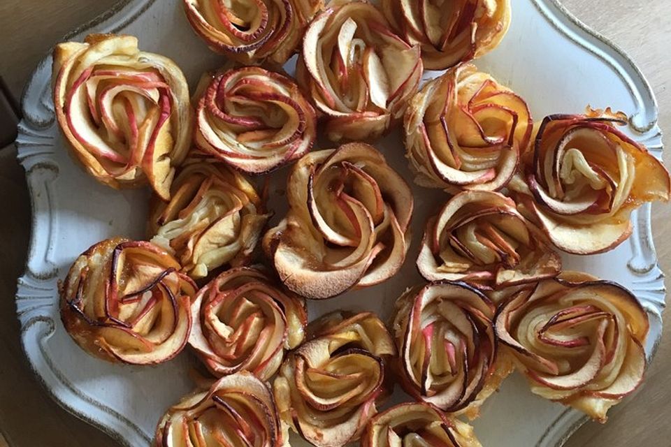 Blätterteig-Apfel-Rosen