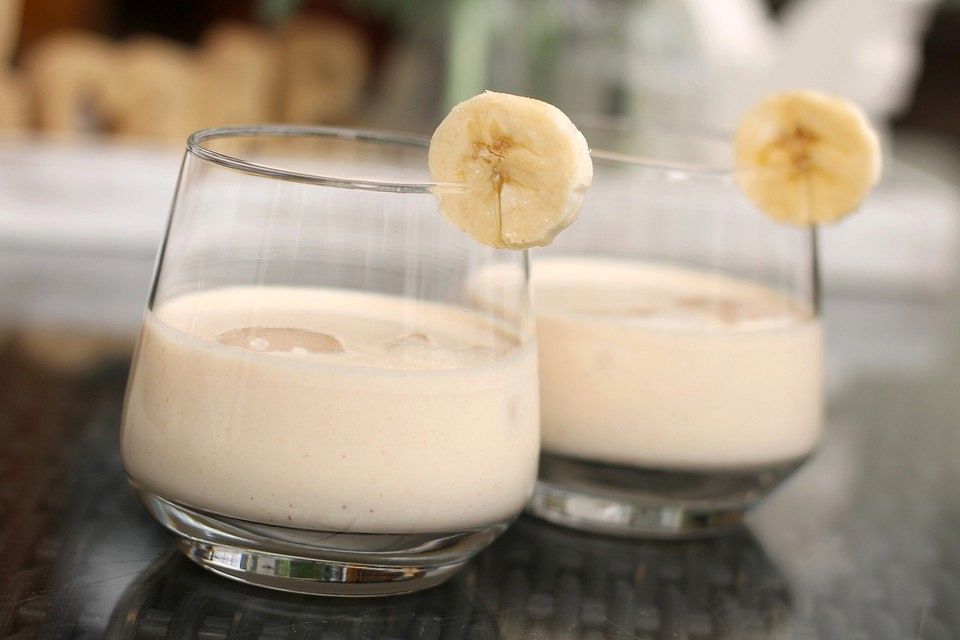 Banane-Joghurt-Erdnussbutter-Smoothie