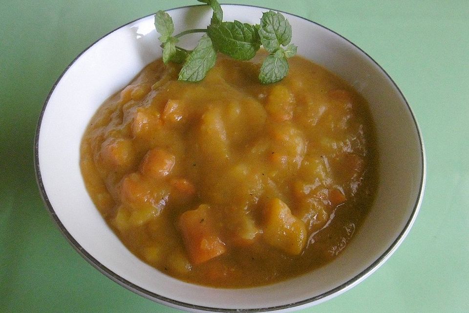 Pikante Möhren-Mango-Suppe