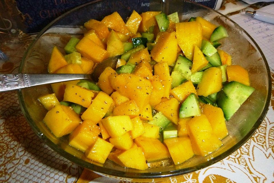 Mango-Gurken-Salat