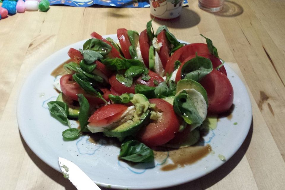 Avocado-Caprese