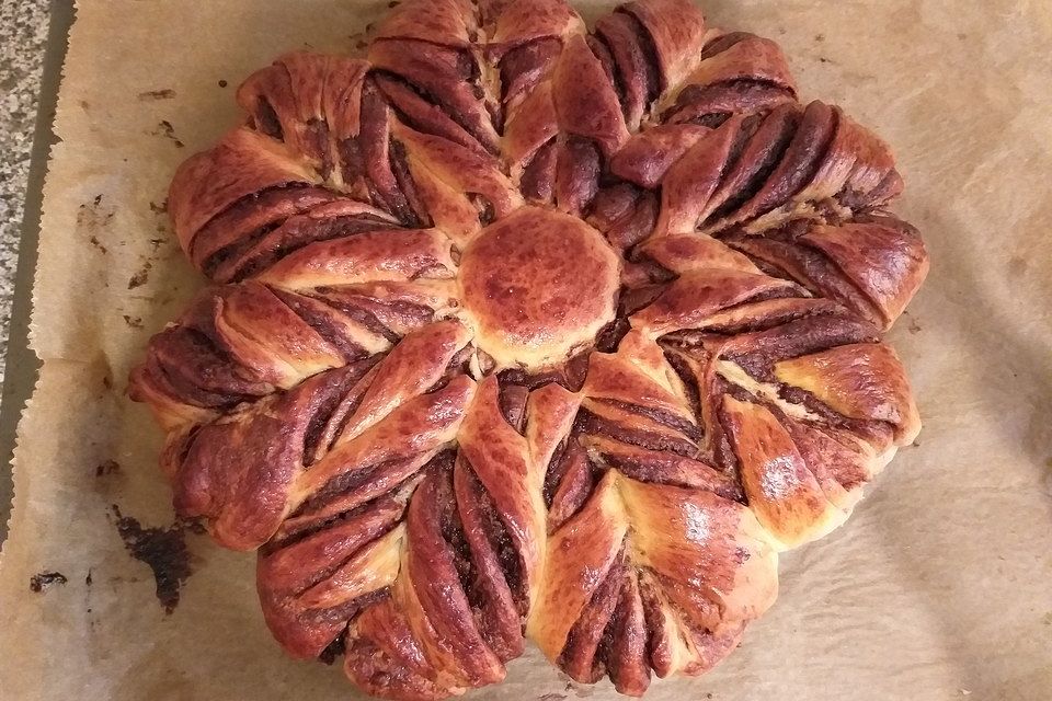 Nutella-Blume aus Brioche