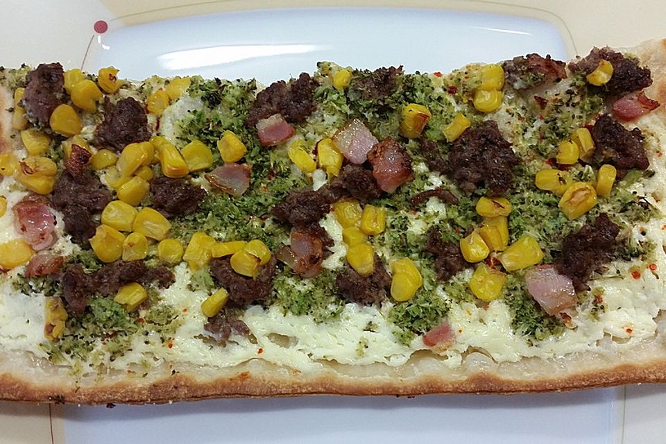 Flammkuchen Hackfleisch-Brokkoli