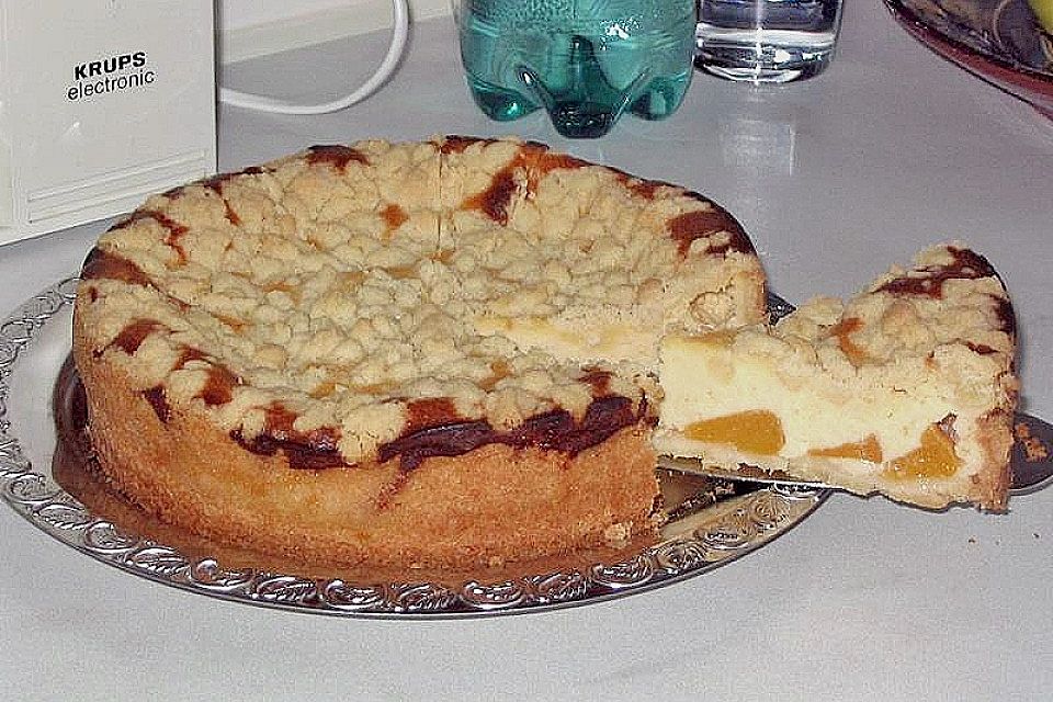 Pfirsich - Quark - Streuseltorte