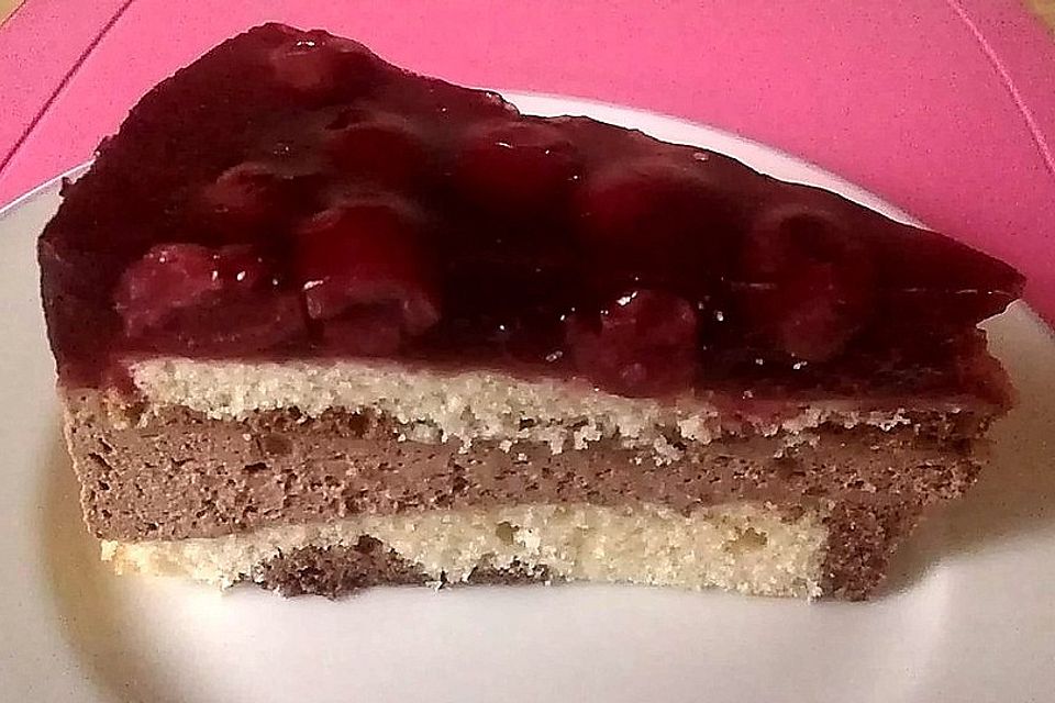 Nougat-Kirsch-Torte