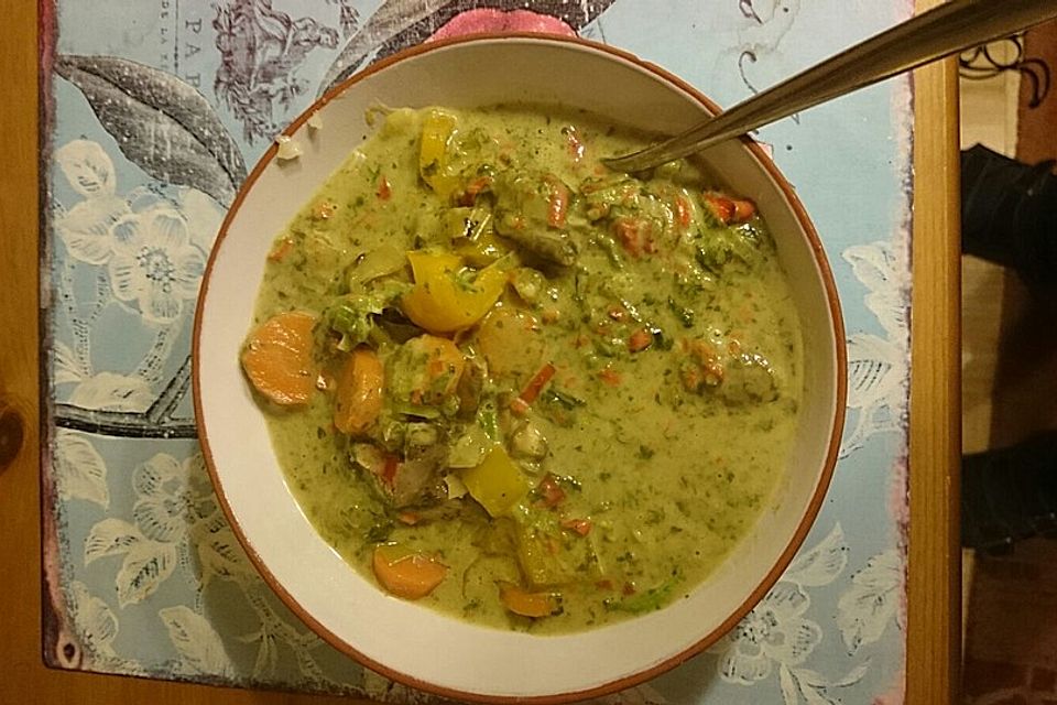 Grüne Curry Erbsensuppe