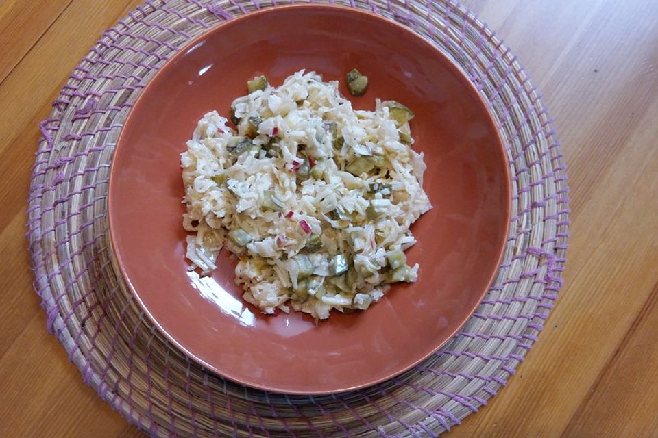 Leckerer kalorienarmer Sauerkraut - Salat