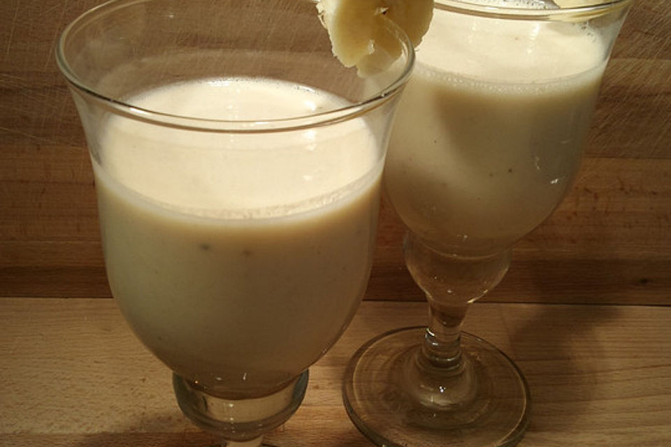 Bananenshake mit Mandelmilch