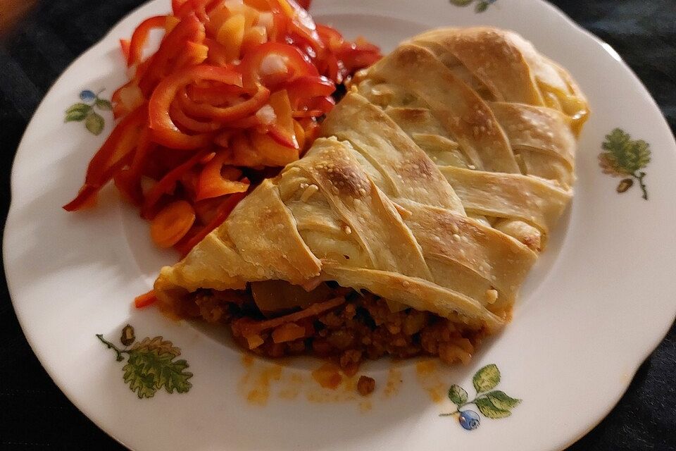 Calzone Bolognese