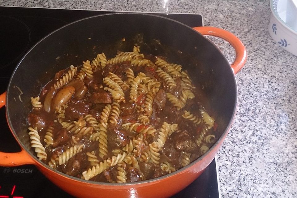 Lammgulasch mit Aceto Balsamico