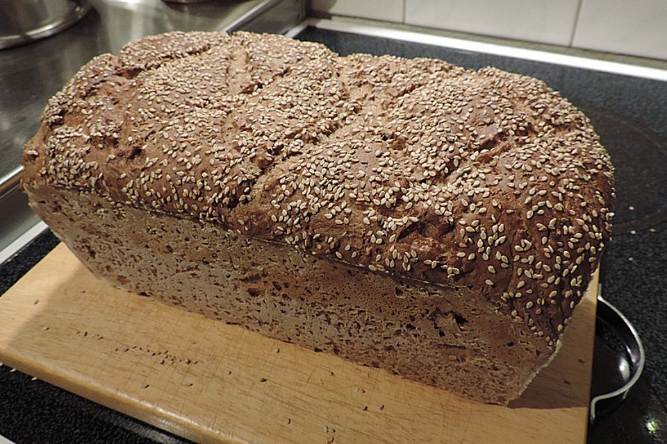 Körner-Nuss-Kümmel-Brot