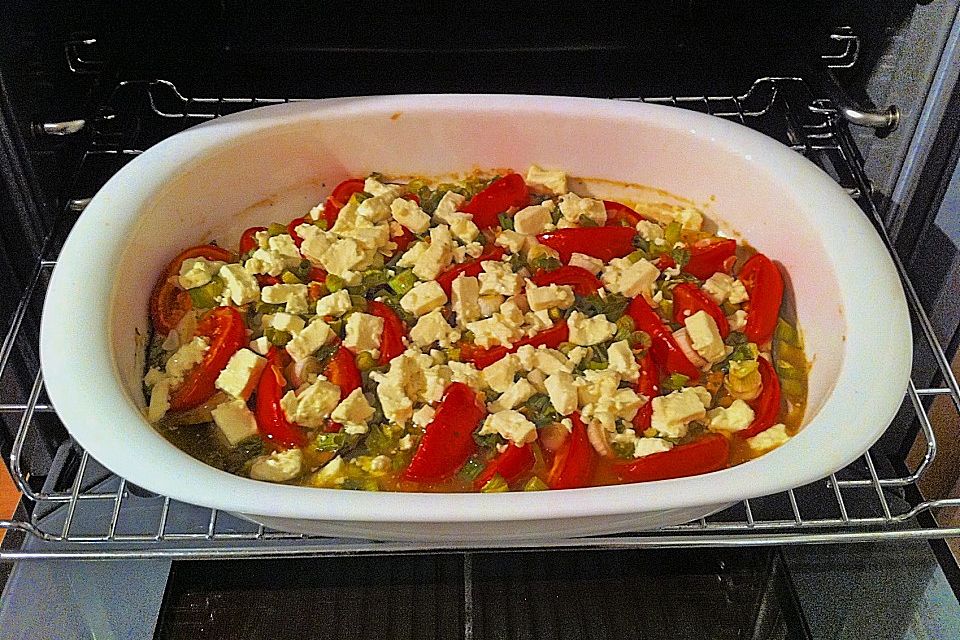 Aubergine, überbacken mit Feta