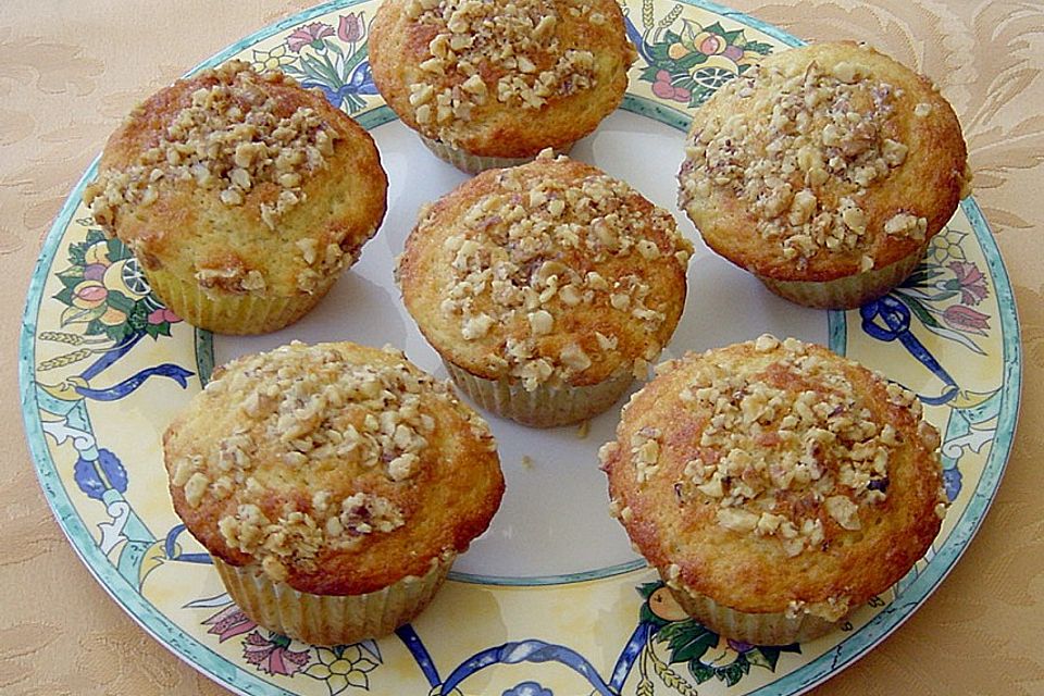 Bananenmuffins mit Walnuss - Topping