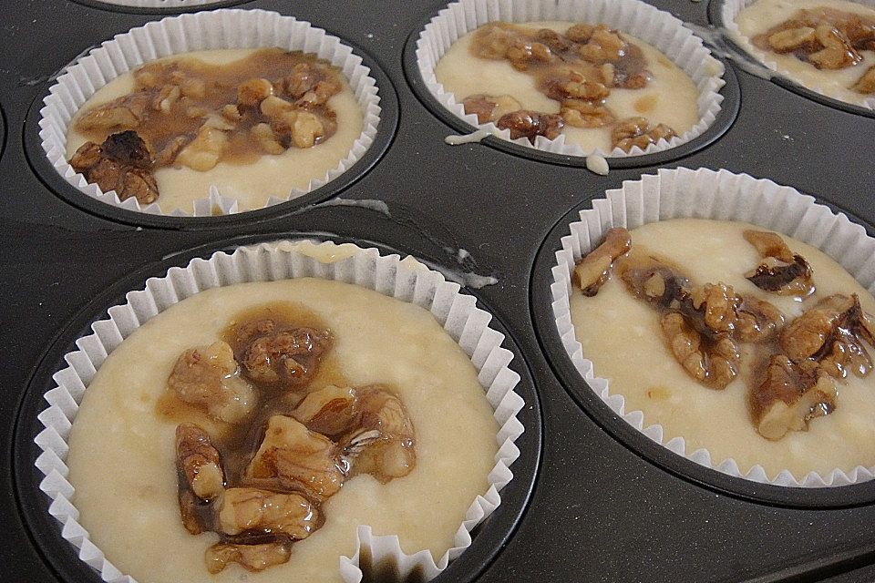 Bananenmuffins mit Walnuss - Topping