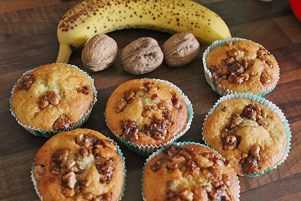 Bananenmuffins mit Walnuss - Topping