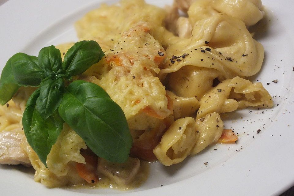 Tortellini-Hähnchen-Auflauf