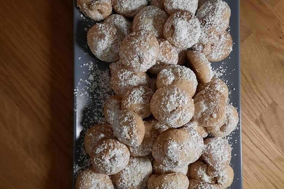 Cashew-Butter-Bällchen