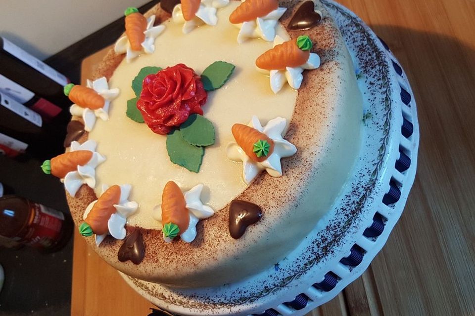 Rüblikuchen mit Baiserkruste