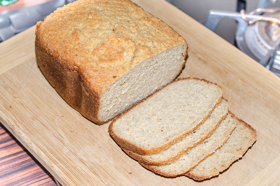 Eiweißbrot mit Kokosmehl