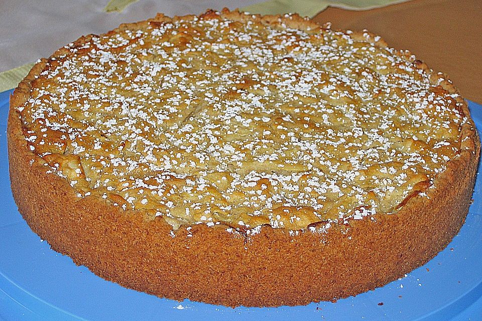 Apfelkuchen mit Marzipanguss