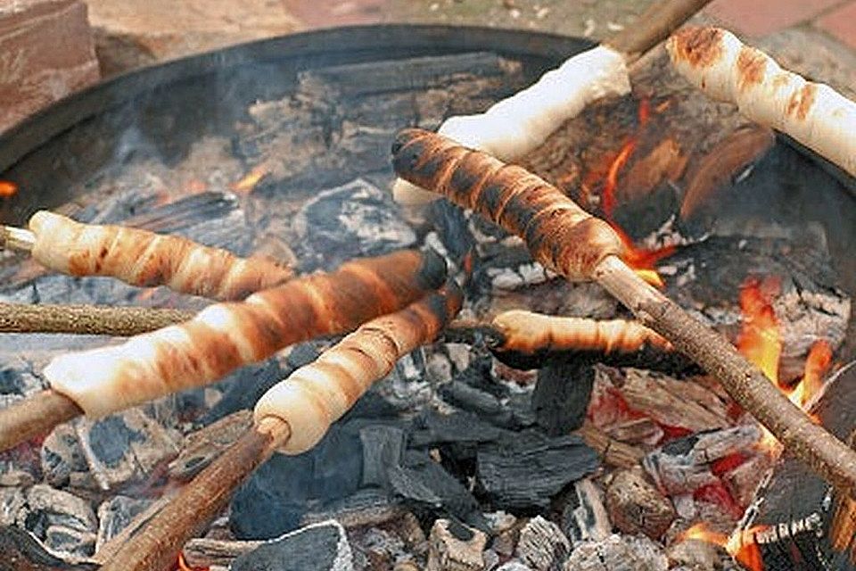 Stockbrot, Steckerlbrot mit Thymian