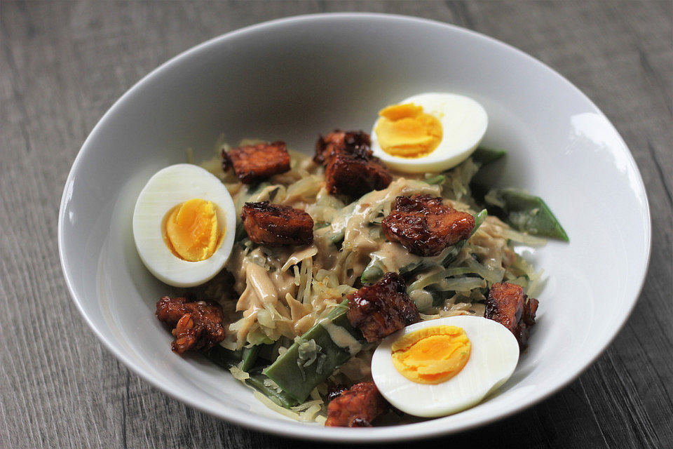 Gado Gado mit Tempeh