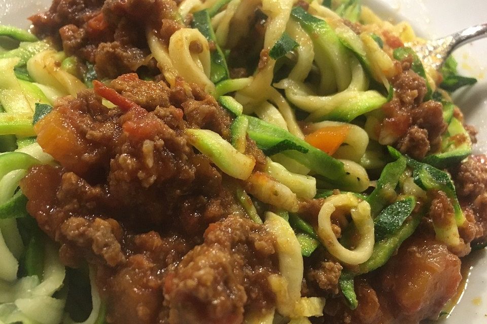 Zoodles mit Bolognese