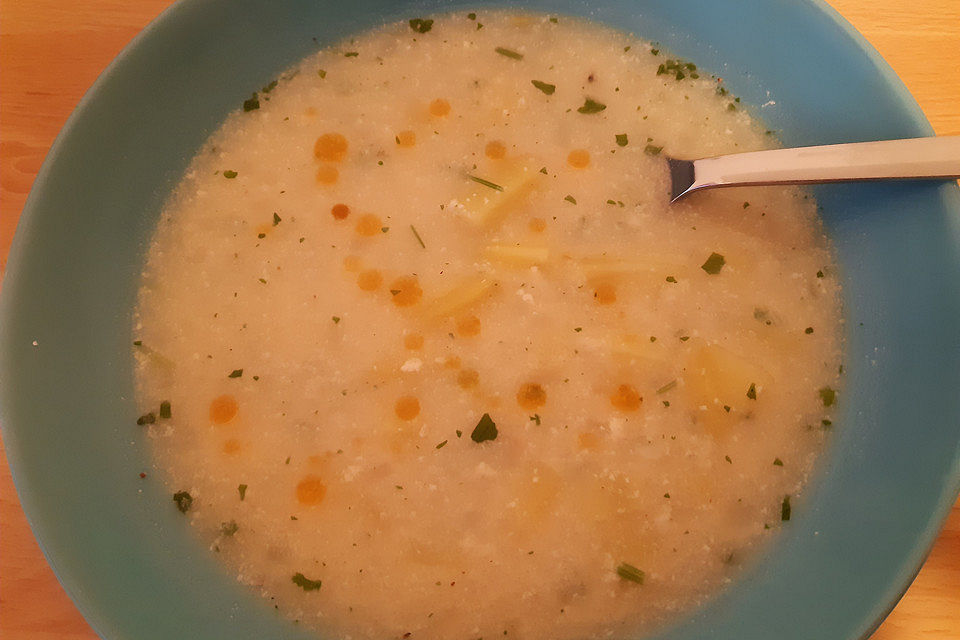 Italienische weiße Reissuppe