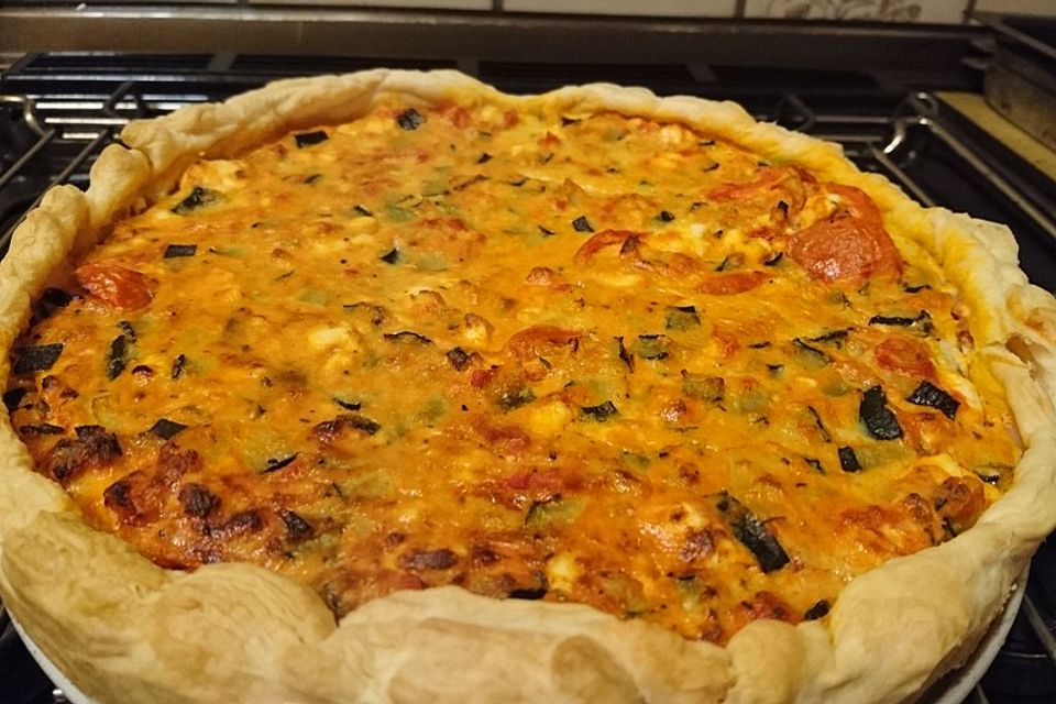 Zucchiniquiche mit Schafskäse