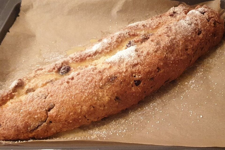 Mandel-Cranberry-Schokostollen