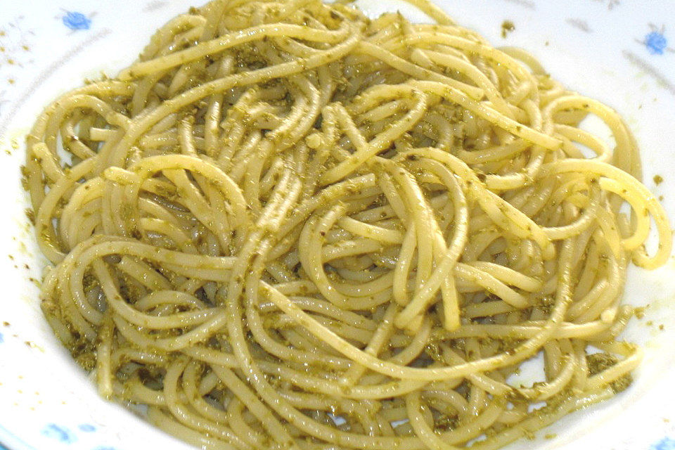 Spaghetti al pesto