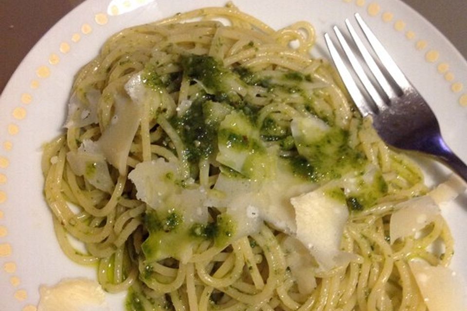 Spaghetti al pesto