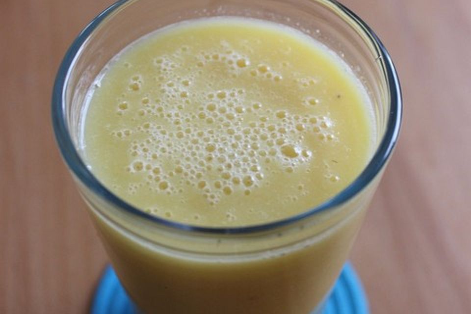 Mango-Banane-Apfel-Smoothie