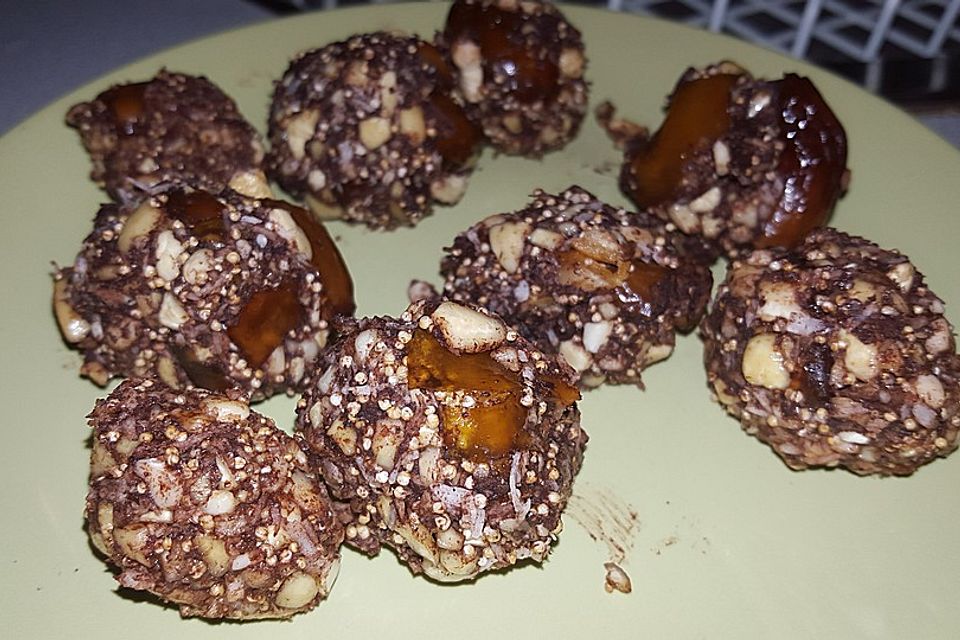 Raw Energy Balls