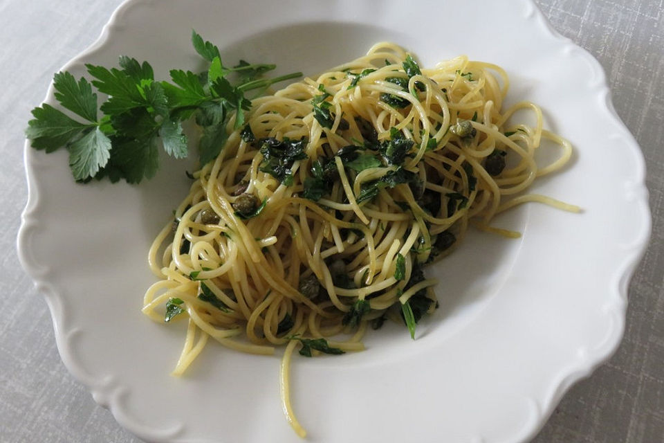 Spaghetti mit Kräutern