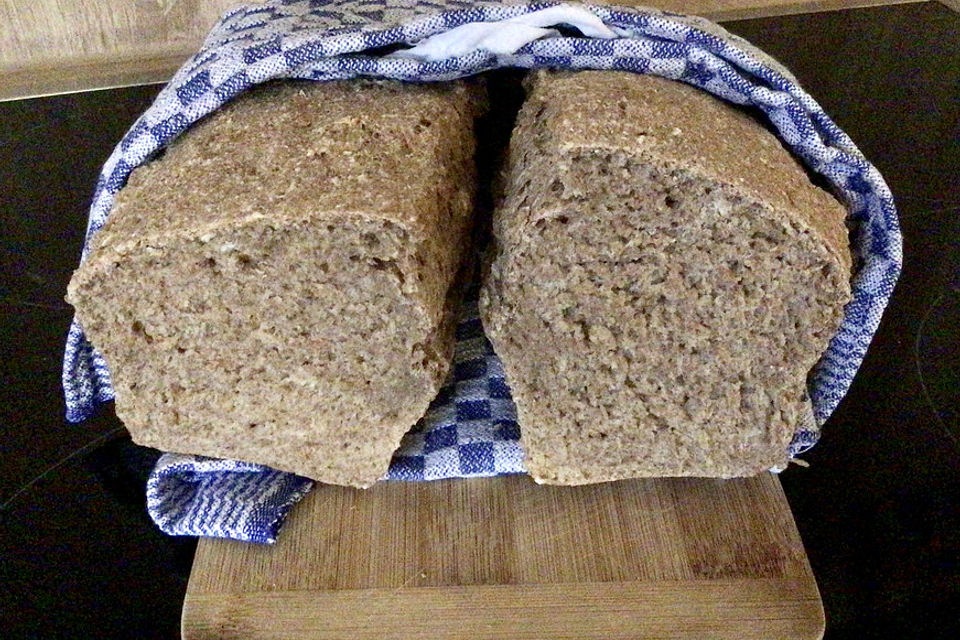 Dinkel-Haferflocken-Brot