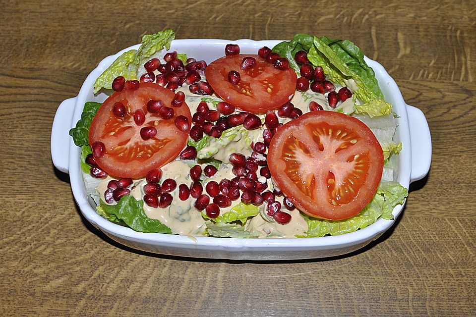 Romana-Salat mit Dressing