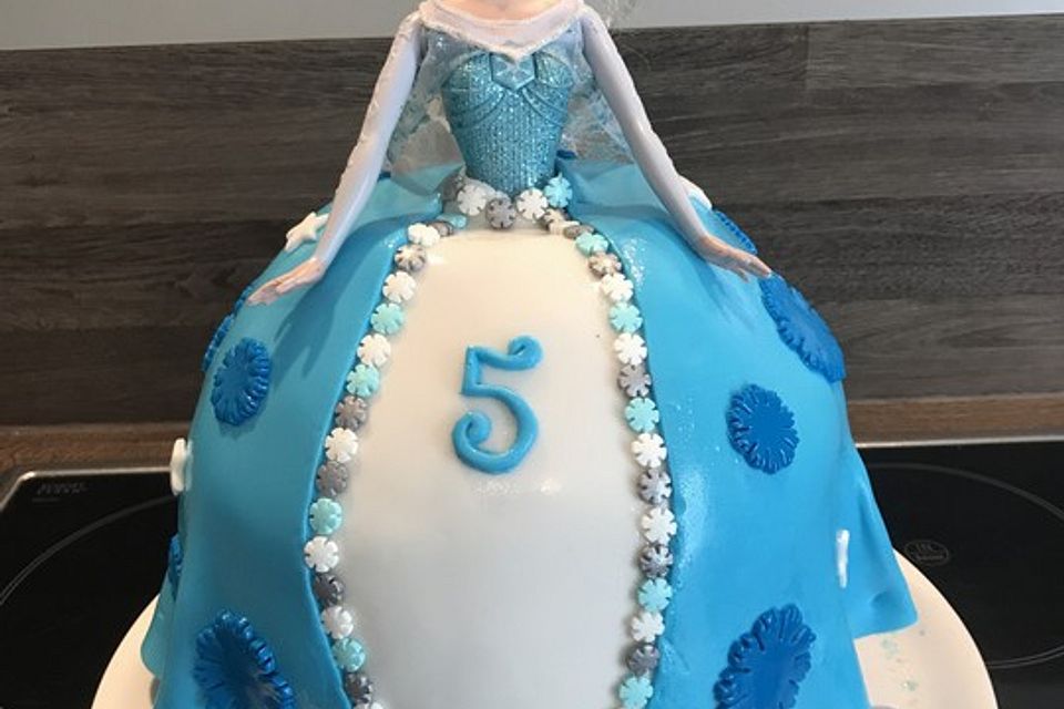 Frozen Elsa Torte