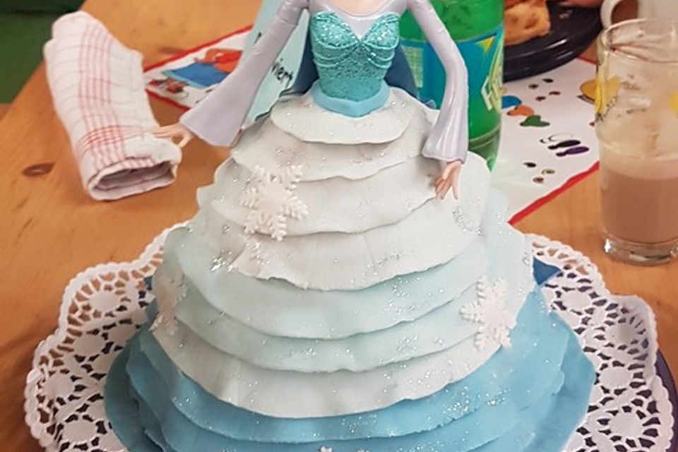 Frozen Elsa Torte