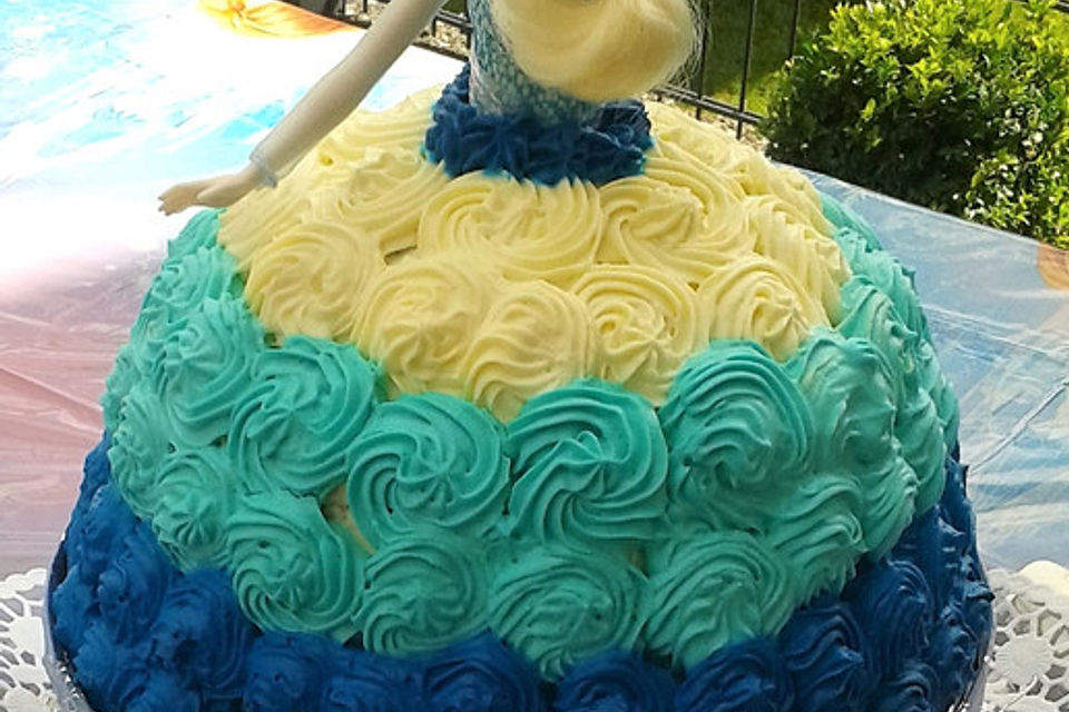 Frozen Elsa Torte