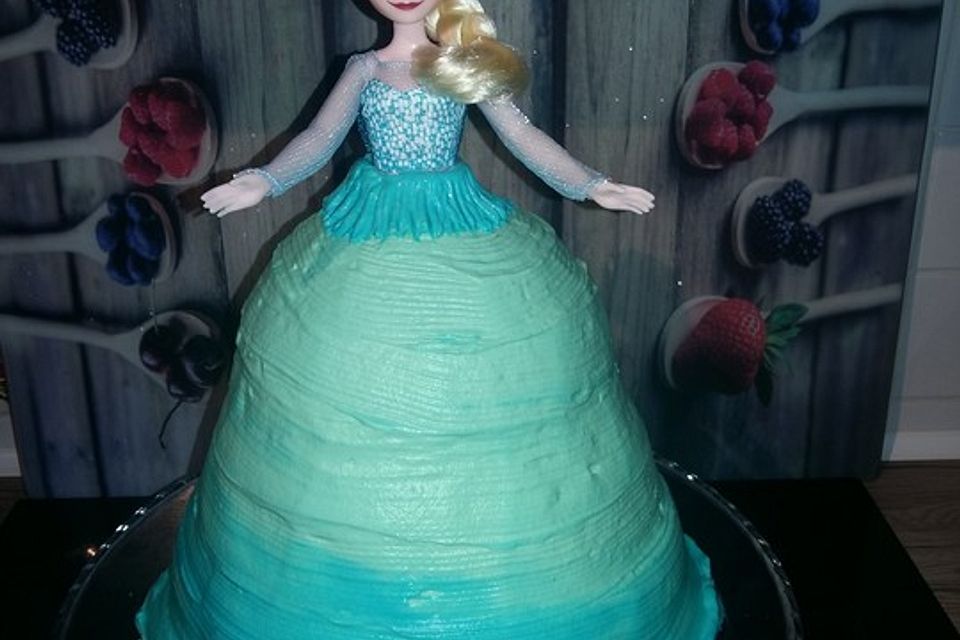 Frozen Elsa Torte