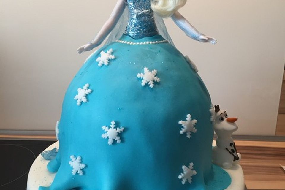 Frozen Elsa Torte