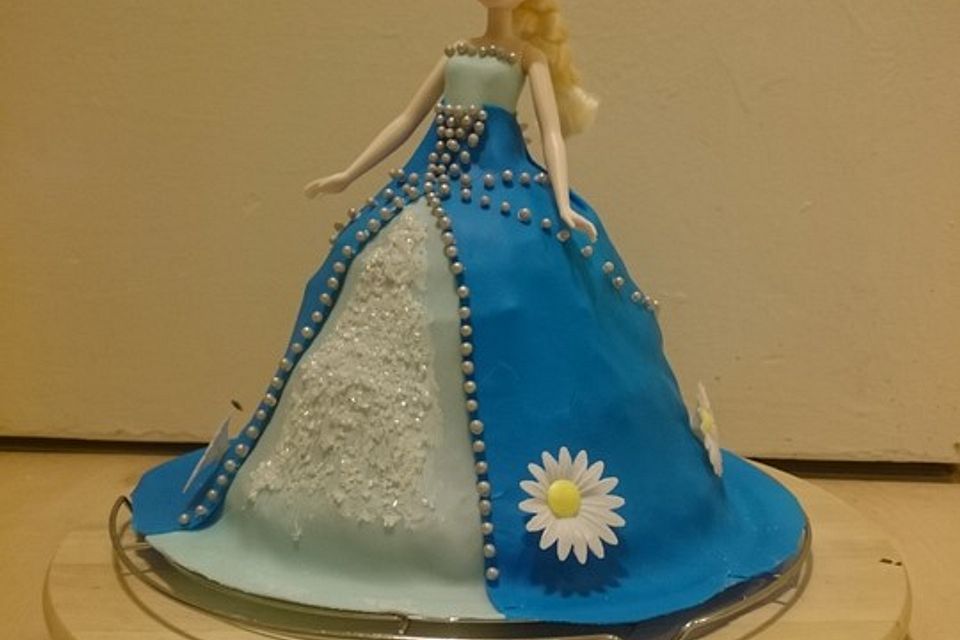 Frozen Elsa Torte