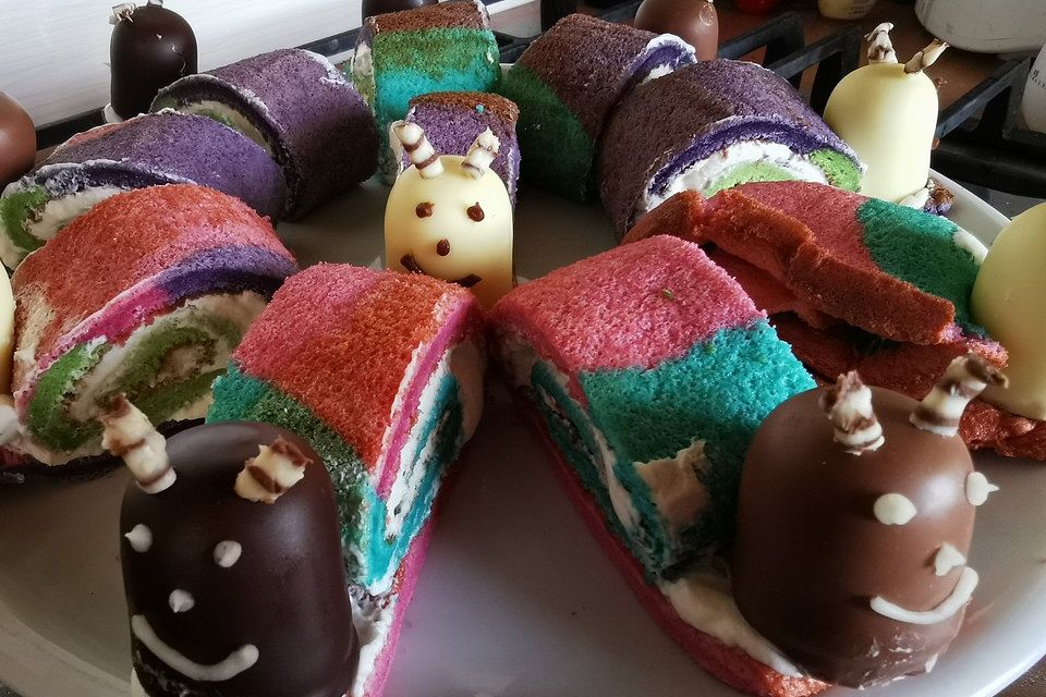 Regenbogen-Biskuit-Schnecken