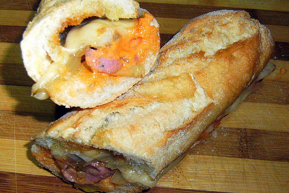 Bratwurst-Zwiebel-Bocadillo