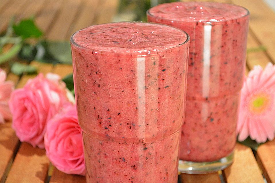 Pepino-Ananas-Blaubeer-Smoothie