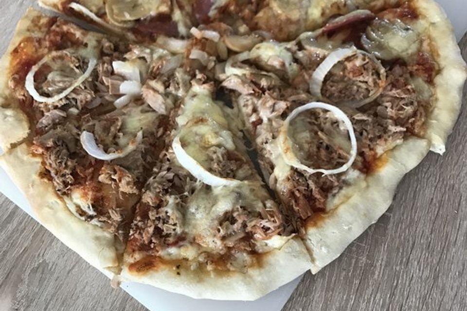 Pizzateig - schnell, einfach & lecker