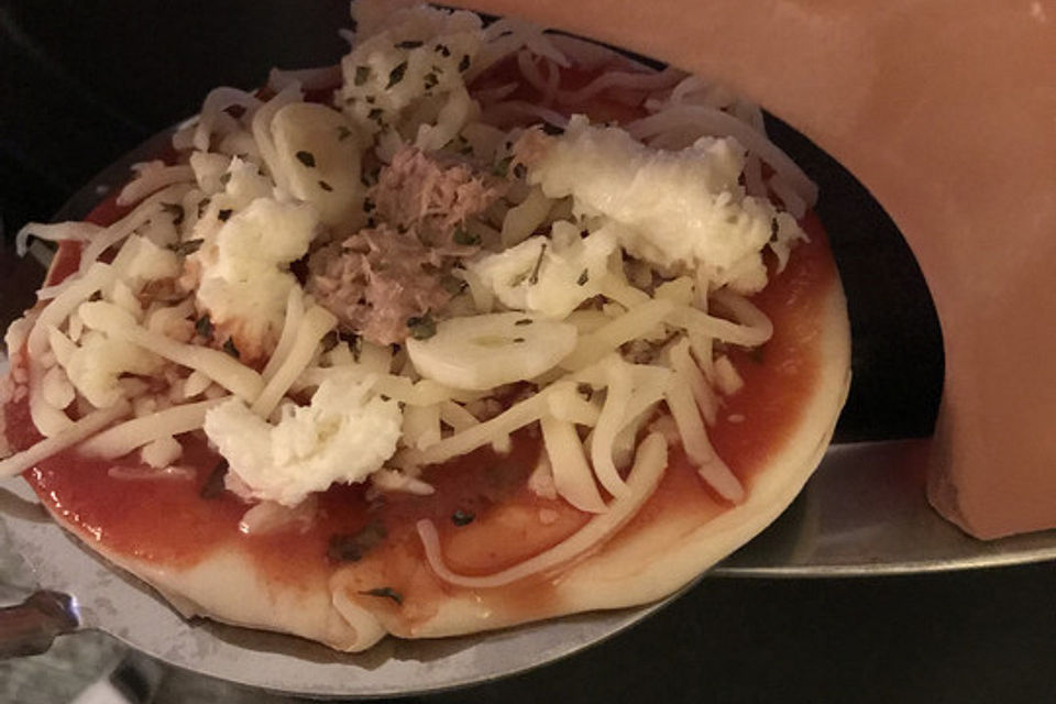 Pizzateig - schnell, einfach & lecker